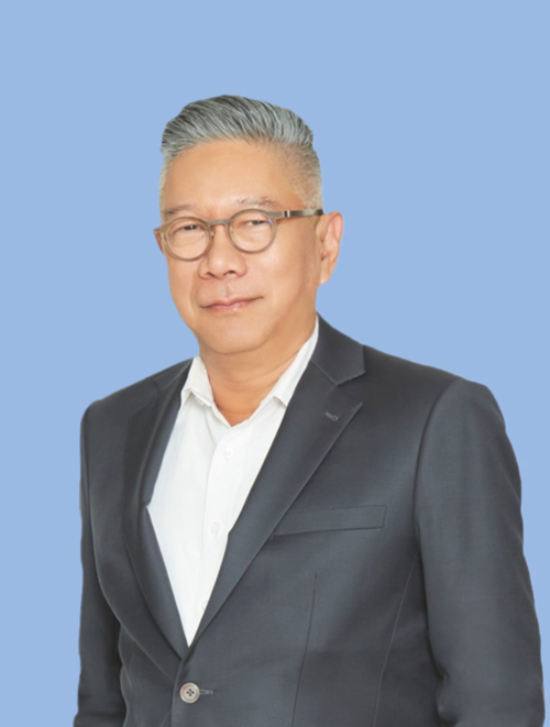 คุณกาญจน์  ทองใหญ่