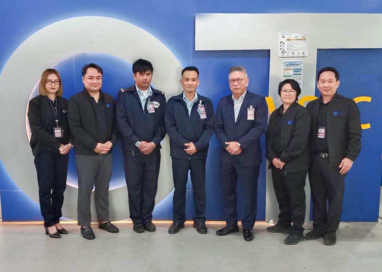 ขอชมเชยพนักงานตรวจค้น ฝ่ายปฏิบัติการท่าอากาศยานสุวรรณภูมิ (ฝสภ.)