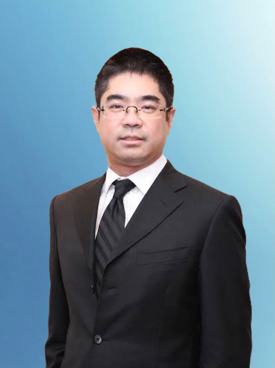 คุณเฉลิมโชค ล่ำซำ