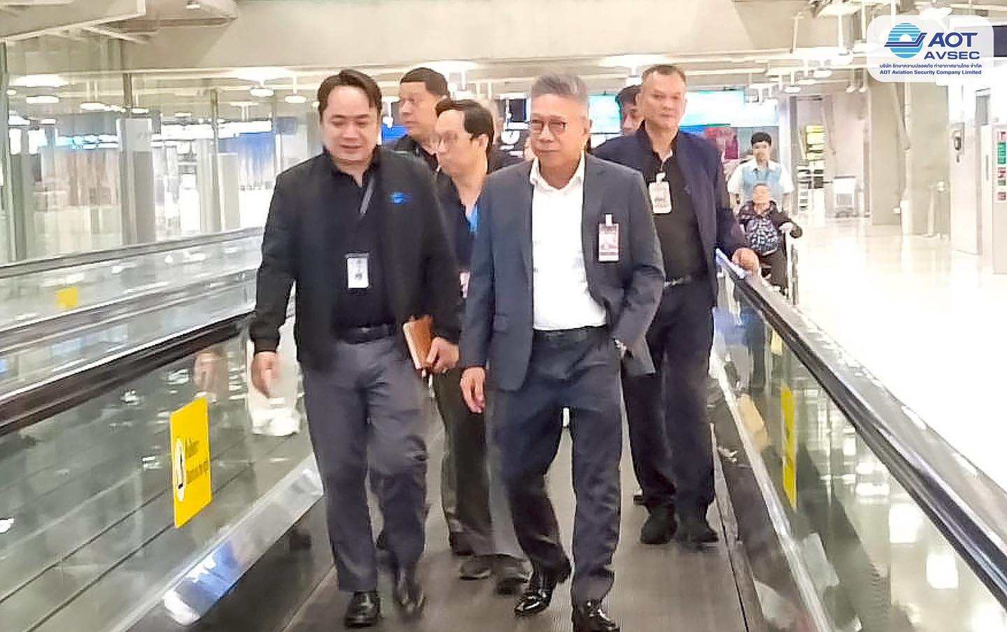 รักษาการรองกรรมการผู้จัดการสายงานปฏิบัติการ (รก.รปก.) ลงพื้นตรวจเยี่ยมการปฏิบัติงานของพนักงานรักษาความปลอดภัย ฝสภ. ณ จุดปฏิบัติงานต่างๆ