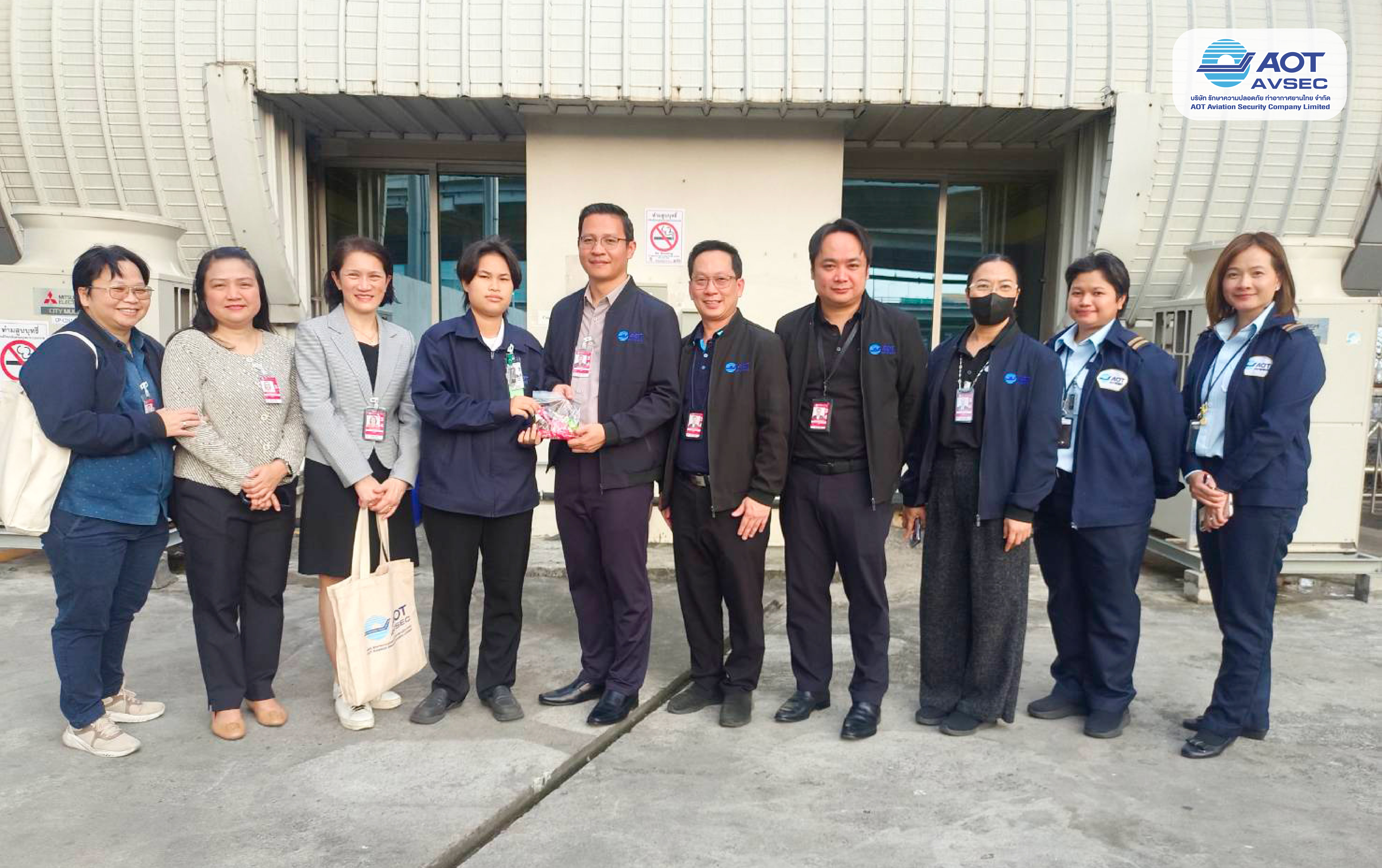 รองกรรมการผู้จัดการสายงานทรัพยากรบุคคล ตรวจเยี่ยมการฝึกอบรมพนักงานรักษาความปลอดภัย รุ่นที่ 13/2569 ณ ห้องฝึกอบรม บรท. ฝสภ. และลงพื้นที่เข้าพูดคุยกับพนักงาน ฝสภ. ณ บริเวณจุดปฏิบัติงานท่าอากาศยานสุวรรณภูมิ