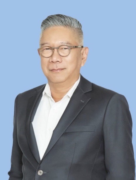 คุณกาญจน์  ทองใหญ่