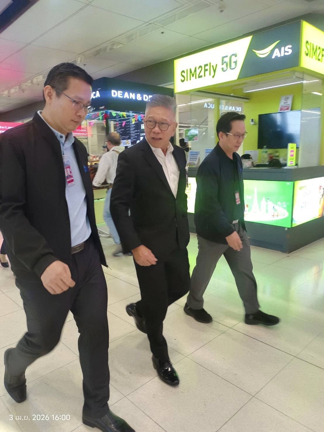 คุณกาญจน์ ทองใหญ่ รักษาการรองกรรมการผู้จัดการสายงานปฏิบัติการ (รก.รปก.) ลงพื้นภายในท่าอากาศยานสุวรรณภูมิ เพื่อตรวจเยี่ยมการปฏิบัติงานการของพนักงาน ณ จุดปฏิบัติงานต่างๆ